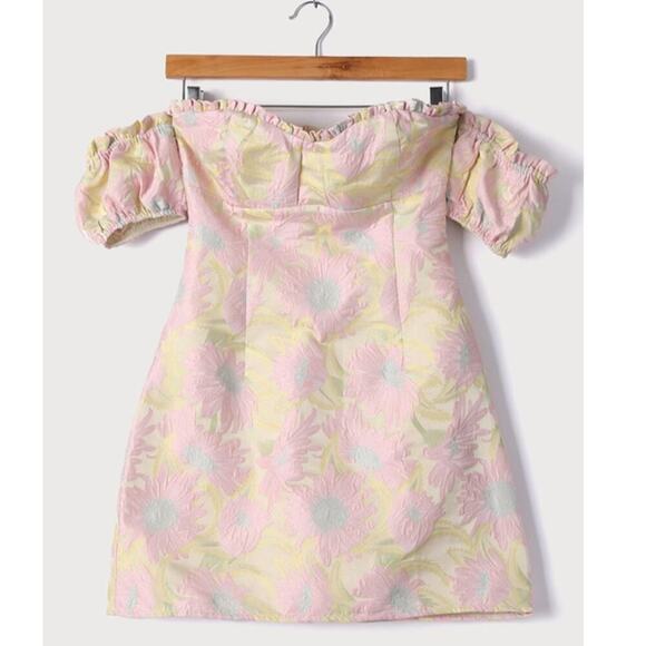 Lulu's Banquet Invitation Dress Floral Jacquard Off The Shoulder NWT S - Picture 4 of 7